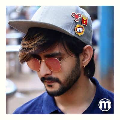 Wooden Lapel Pins and Bag Badges Wooden Lapel Pins and Bag Badges